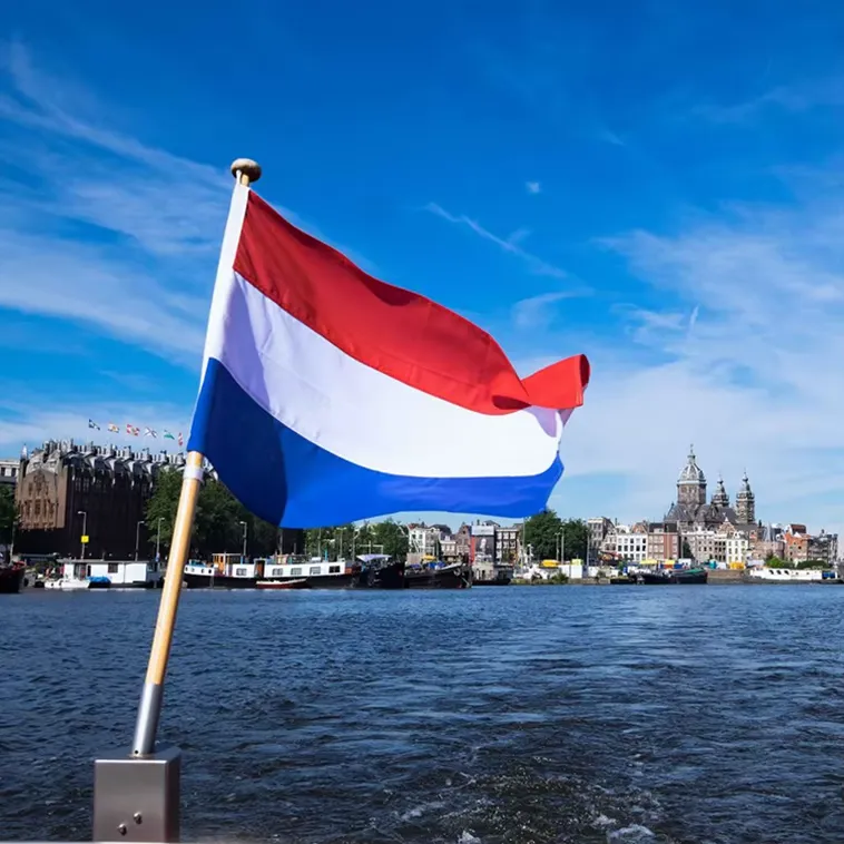 Hollanda IPTV Paketleri sayfası için kullanılan ülkeye özel WEBP üst görseli Kesintisiz Hollanda IPTV Paketleri